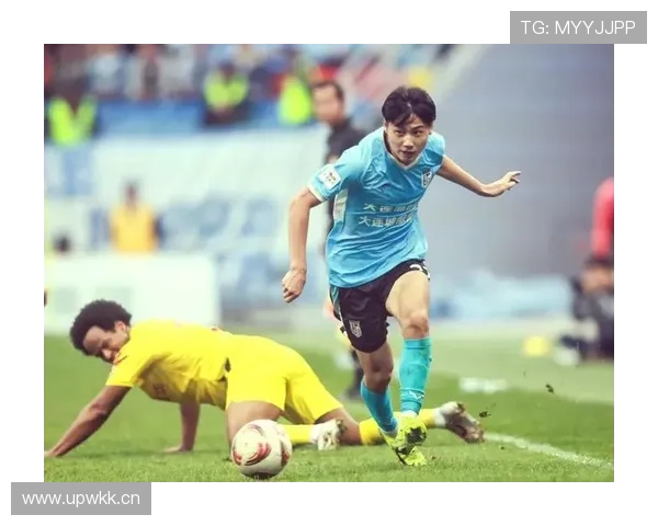 周缘德晒合影三将曾助英博冲超